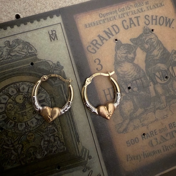 Catbird Jewelry - 10kt solid gold tri color small hoop earrings with diamond cut puffy heart